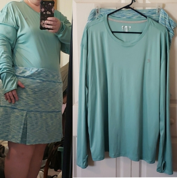 ๐ performance/swim top - Picture 2 of 4